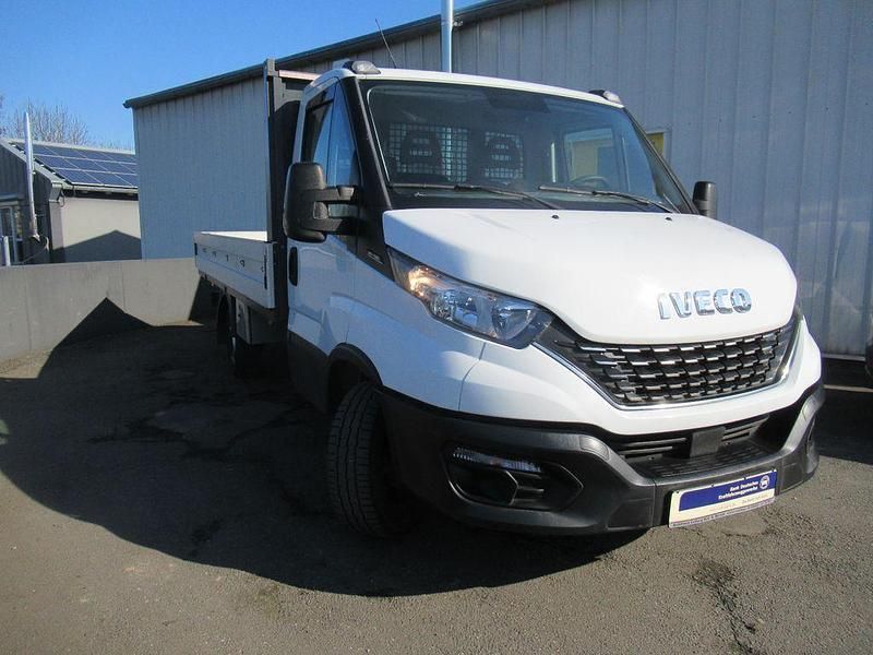 Gebraucht Iveco Daily 136 PS (100 kW) 2022 Weiß SUV