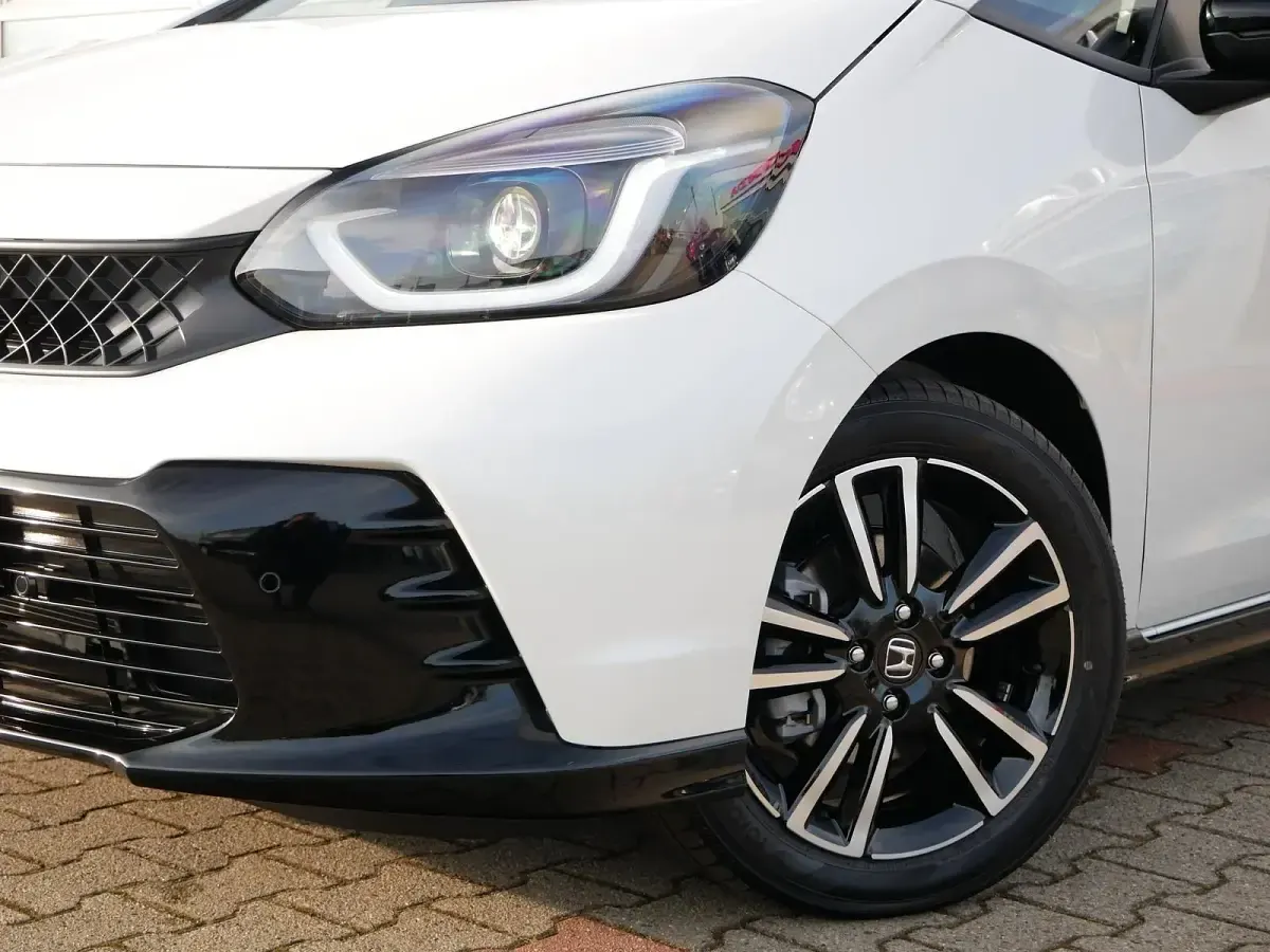 Neu Honda Jazz Advance 122 PS (89 kW) 2026 Platinum white p Kleinwagen