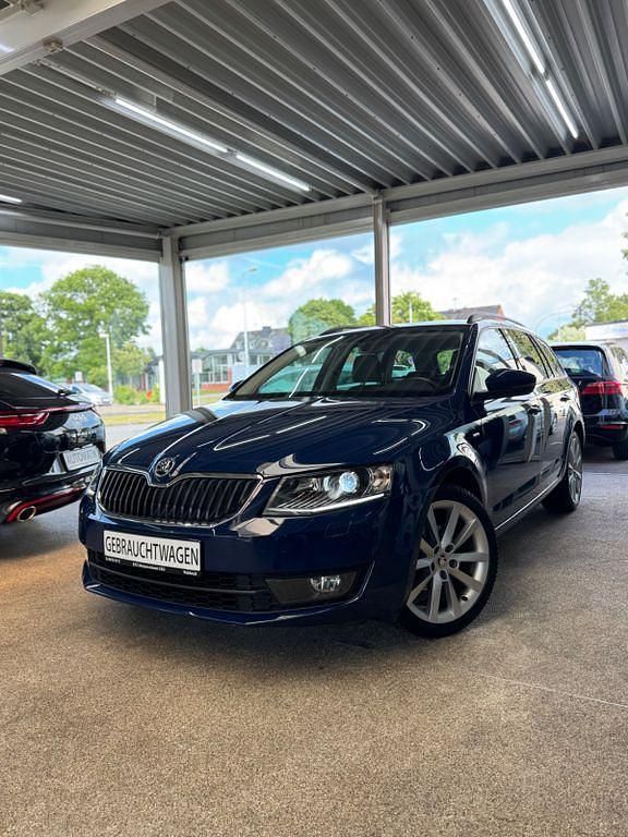 Blau Gebraucht 2016 Skoda Octavia Joy Kombi | 11.990 € (Fairer Preis) - Bild 1/4