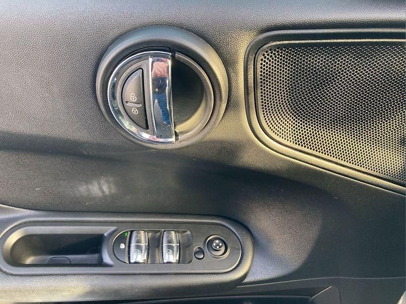 Gebraucht Mini One Countryman 102 PS (75 kW) 2019 Grau SUV