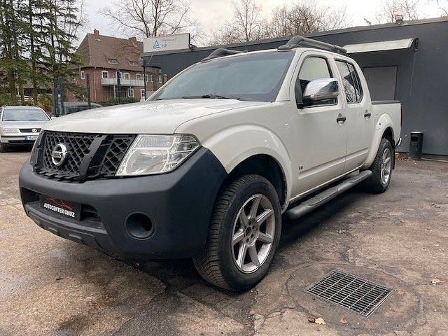 Gebraucht Nissan Navara 231 PS (169 kW) 2011 Weiß Pickup
