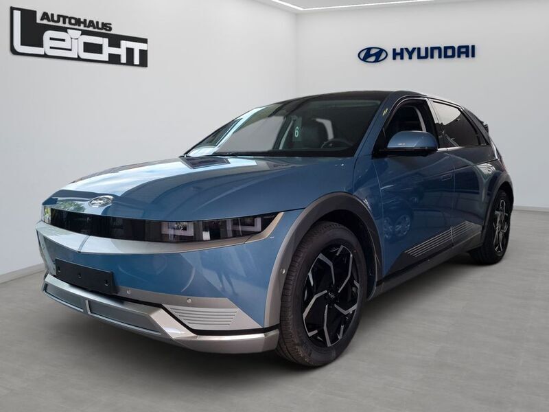 Blau Gebraucht 2024 Hyundai Ioniq 5 Techniq SUV | 45.990 € (Teuer) - Bild 1/4