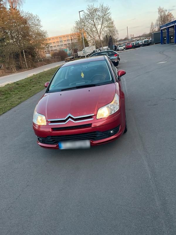Gebraucht Citroën C4 109 PS (80 kW) 2007 Rot Coupé
