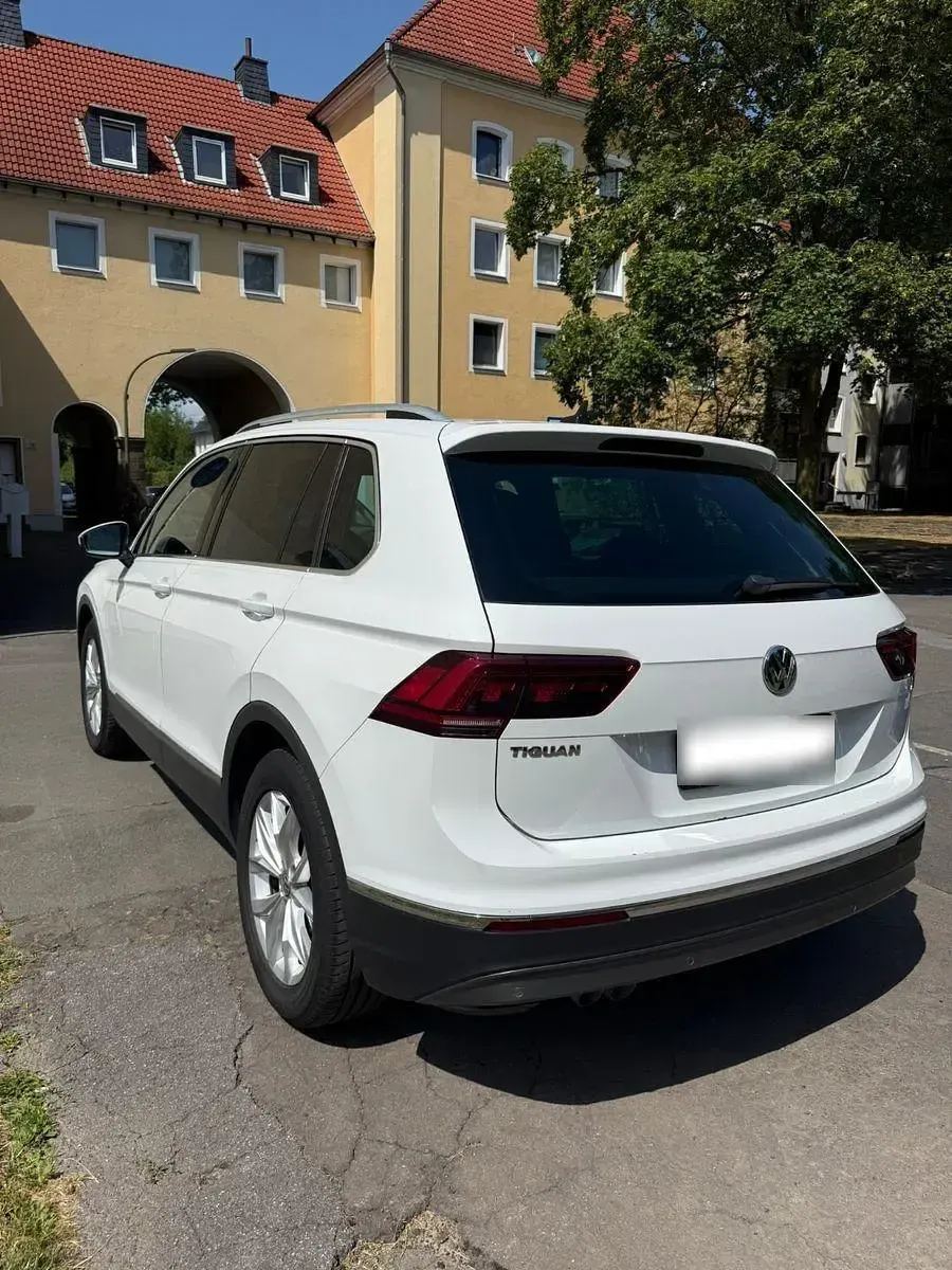 Gebraucht VW Tiguan Highline 150 PS (110 kW) 2019 Weiß SUV