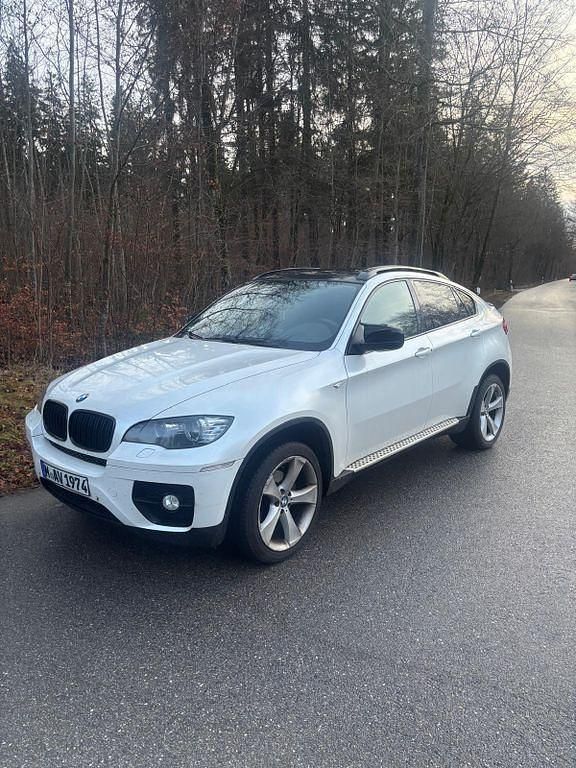 Silber Gebraucht 2010 BMW X6 SUV | 19.000 € (Etwas zu teuer) - Bild 1/4