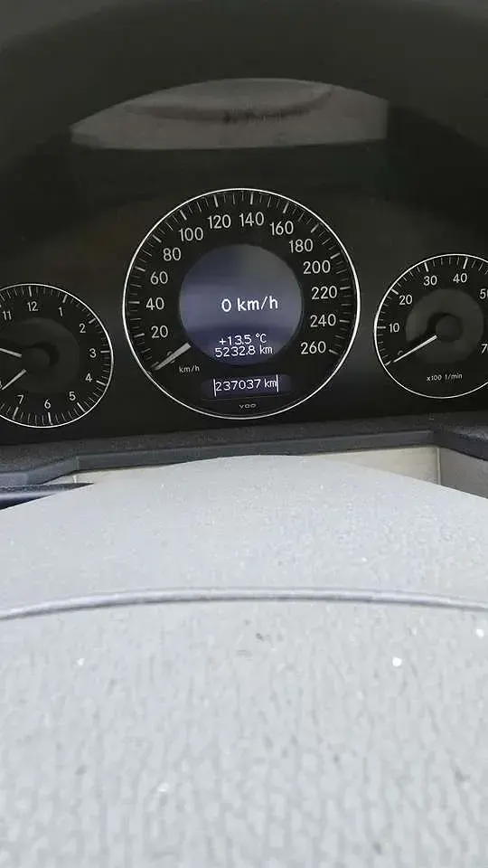 Usata Mercedes E350 272 CV (200 kW) 2005 Nero Station wagon