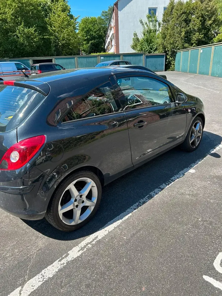Gebraucht Opel Corsa 60 PS (44 kW) 2014 Schwarz Kleinwagen