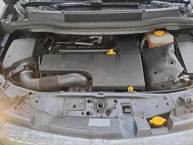 Blau Gebraucht 2008 Opel Zafira Van / Kleinbus | 1.500 € (Superpreis) - Bild 1/4
