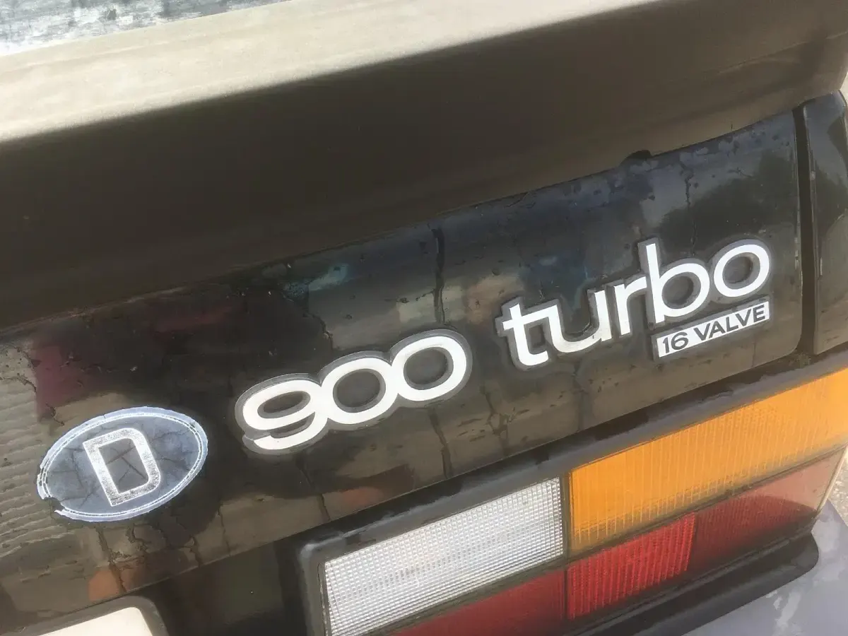 Gebraucht Saab 900 160 PS (117 kW) 1989 Schwarz Limousine
