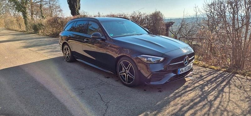 Schwarz Gebraucht 2023 Mercedes C300 AMG Kombi | 38.200 € (Guter Preis) - Bild 1/4