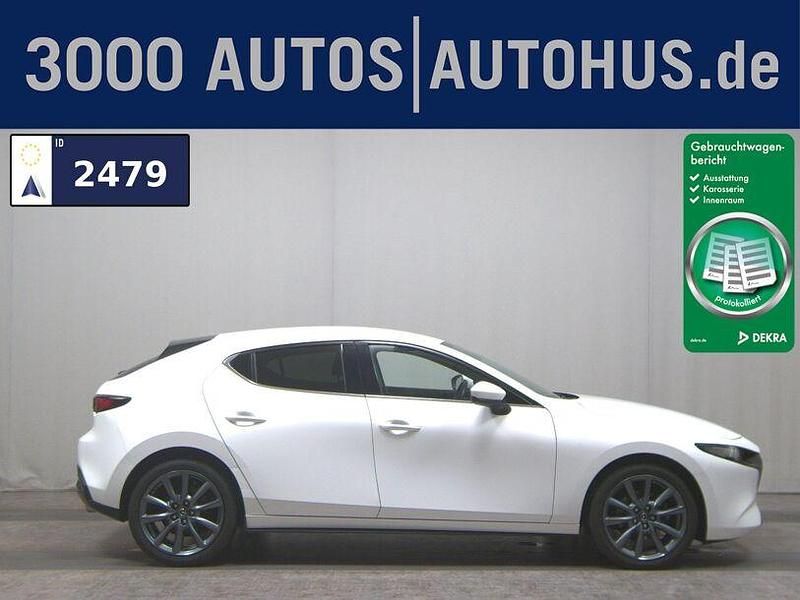 Arctic white Gebraucht 2022 Mazda 3 Selection Limousine | 15.780 € (Guter Preis) - Bild 1/4