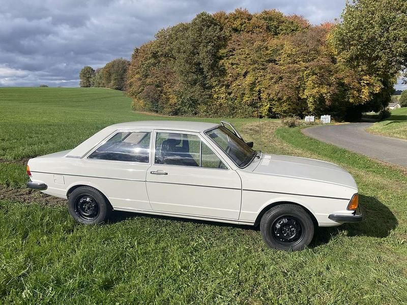 Second-hand Audi 80 55 CP (40 kW) 1978 Berlinǎ