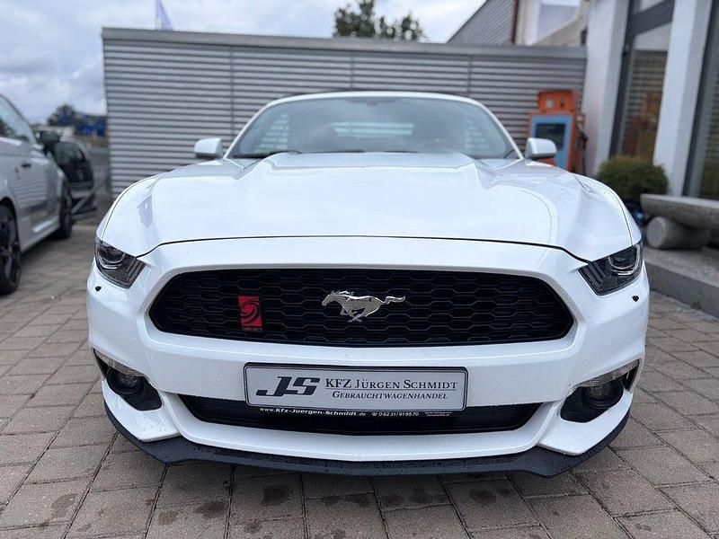 Second-hand Ford Mustang 309 CP (227 kW) 2015 Alb Cabrio