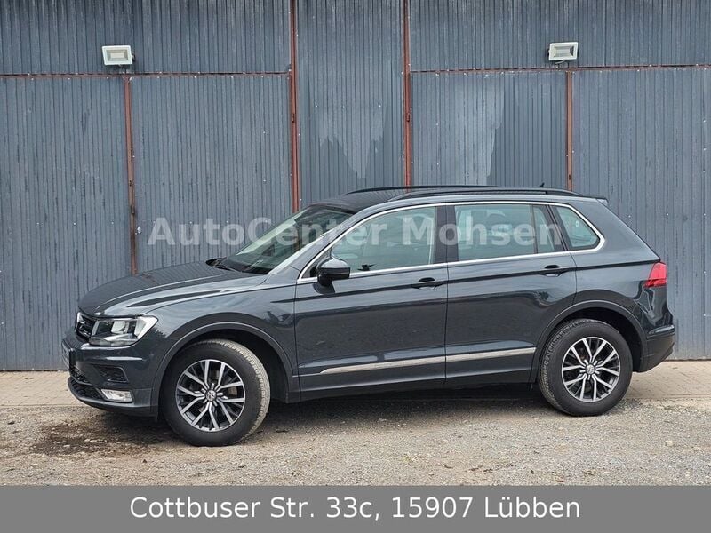 Grau Gebraucht 2017 VW Tiguan Comfortline SUV | 21.980 € (Guter Preis) - Bild 1/4