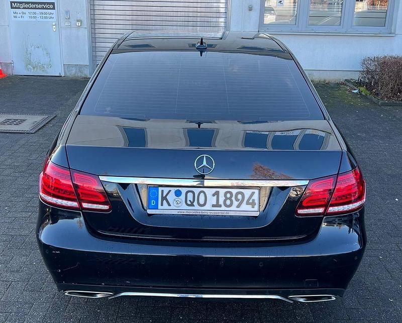 Gebraucht Mercedes E350 258 PS (189 kW) 2014 Schwarz Limousine