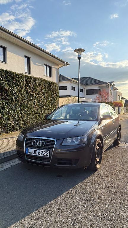 Second-hand Audi A3 Ambition 105 CP (77 kW) 2007 Gri Hatchback