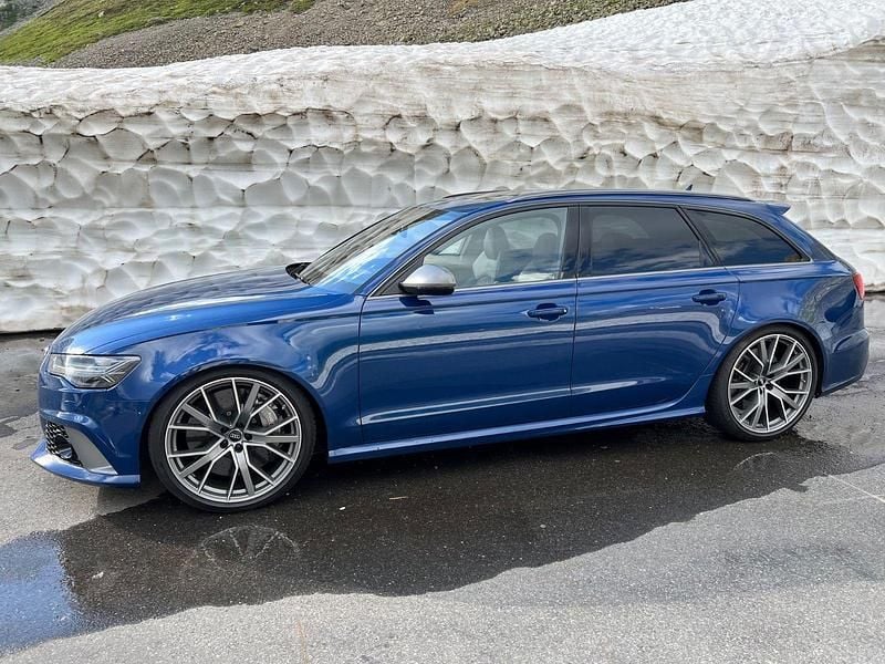 Gebraucht Audi RS6 Performance 605 PS (444 kW) 2018 Blau Kombi