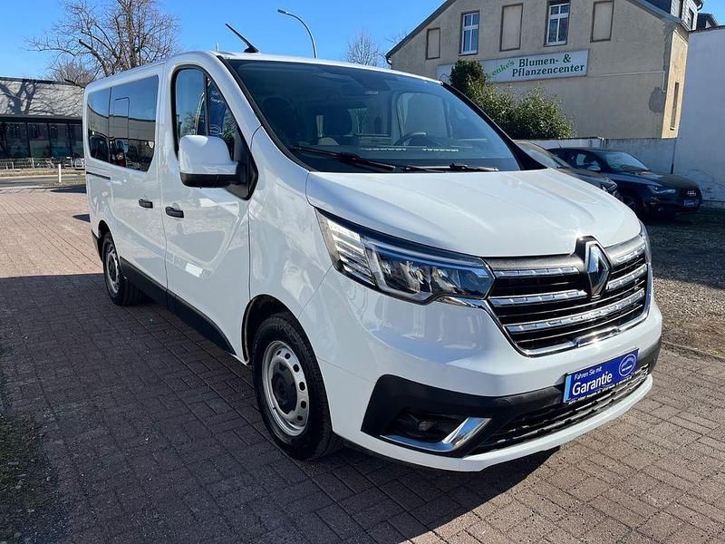 Gebraucht Renault Trafic 110 PS (80 kW) 2022 Weiß Van / Kleinbus