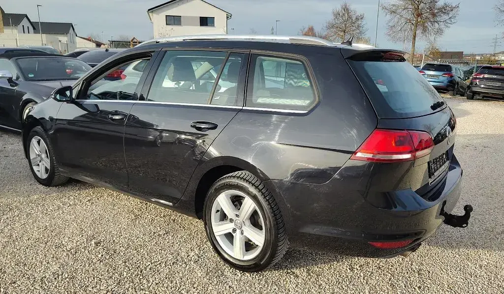 Gebraucht VW Golf VII Highline 150 PS (110 kW) 2015 Schwarz Kombi