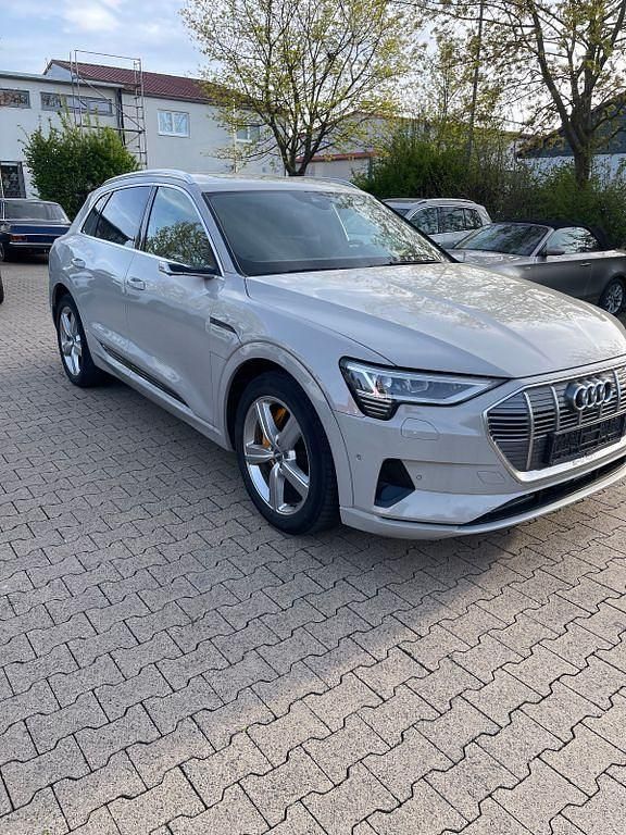 Gebraucht Audi e-tron Advanced 300 kW (408 PS) 2019 Beige SUV