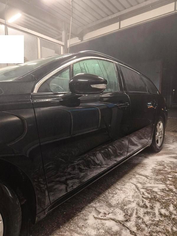 Gebraucht Peugeot 508 SW 163 PS (119 kW) 2014 Schwarz Kombi