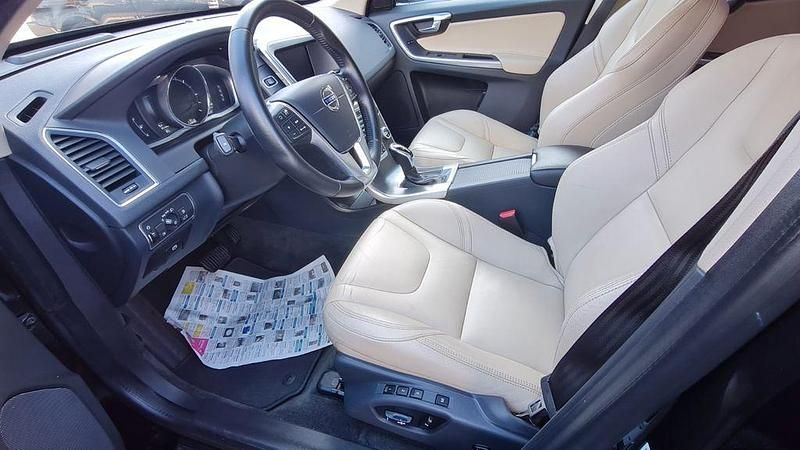 Gebraucht Volvo XC60 Summum 220 PS (161 kW) 2016 Schwarz SUV