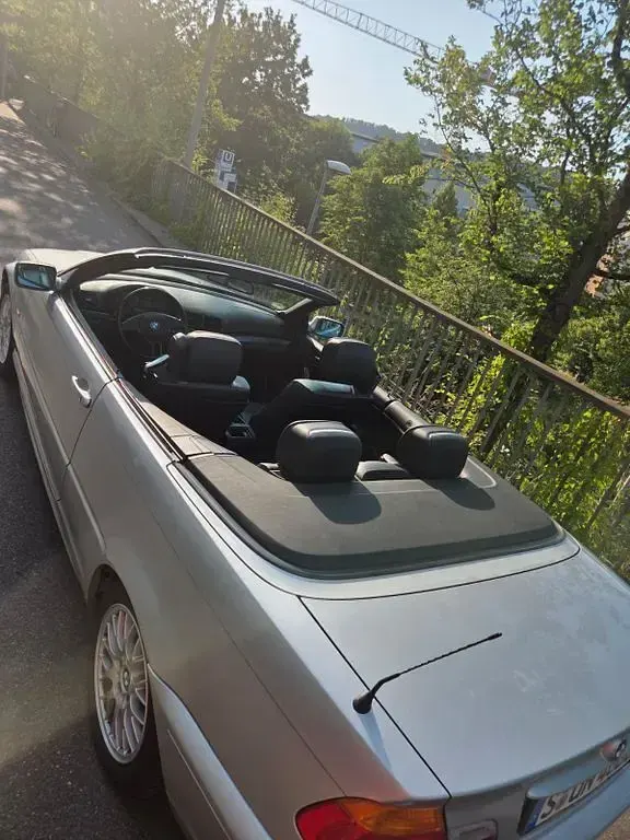 Gebraucht BMW 318 Cabriolet 143 PS (105 kW) 2003 Silber Cabrio