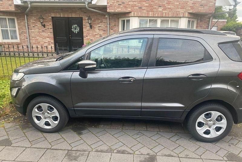 Grau Gebraucht 2018 Ford Ecosport Cool & Connect SUV | 9.000 € (Superpreis) - Bild 1/4