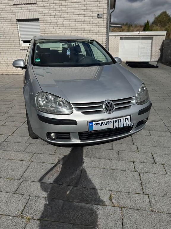 Gebraucht VW Golf IV Trendline 116 PS (85 kW) 2004 Silber Limousine