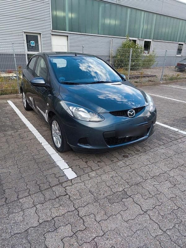 Grau Gebraucht 2008 Mazda 2 Kleinwagen | 1.900 € (Superpreis) - Bild 1/4