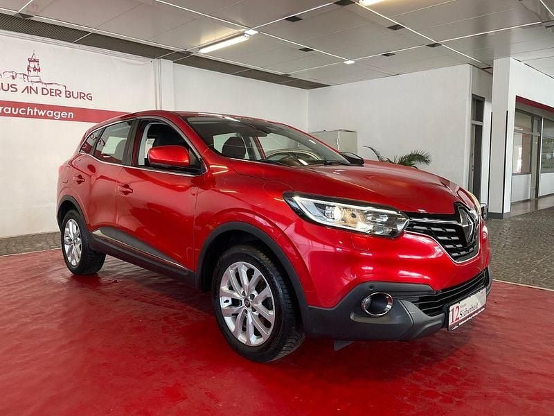 Flame red Gebraucht 2018 Renault Kadjar Business SUV | 14.199 € (Etwas zu teuer) - Bild 1/4