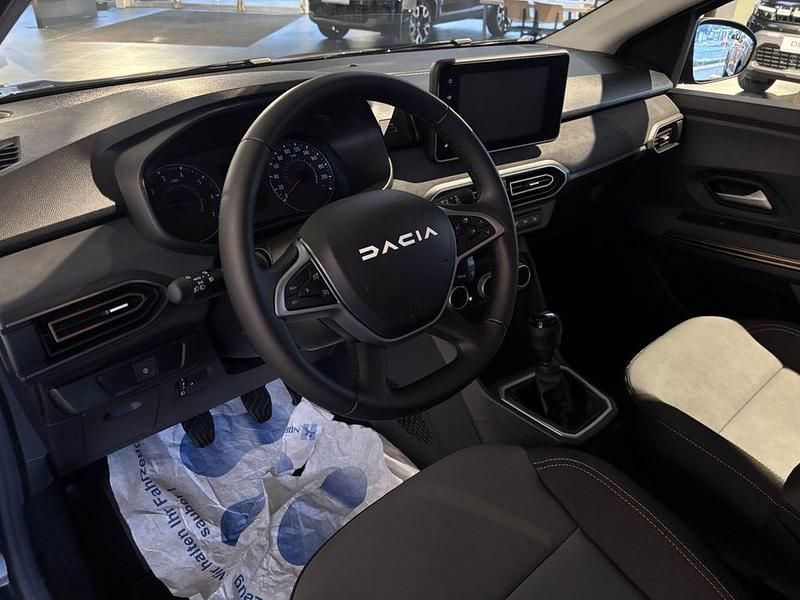 Neu Dacia Jogger Extreme 110 PS (80 kW) 2026 Schwarz Van / Kleinbus