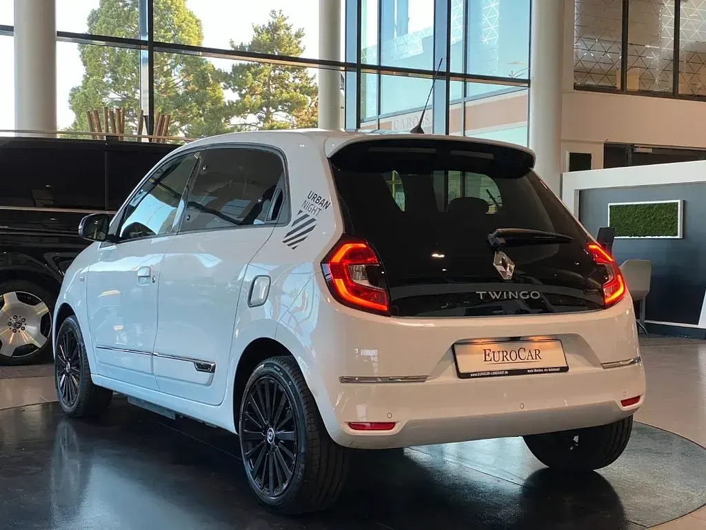 Gebraucht Renault Twingo Urban Night 60 kW (82 PS) 2023 Weiß Kleinwagen