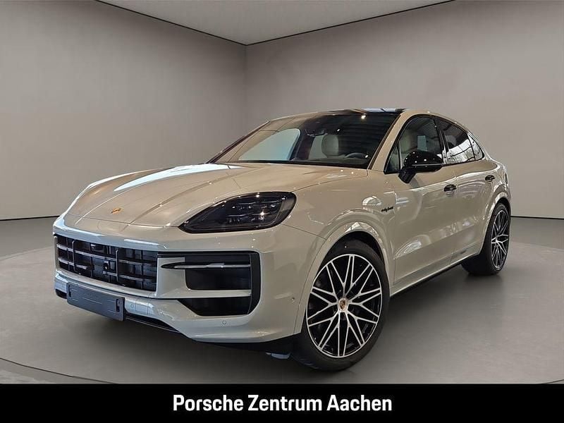 Weiss Neu 2025 Porsche Cayenne E-Hybrid Coupe Black Edition Coupé | 151.121 € (Etwas zu teuer) - Bild 1/4