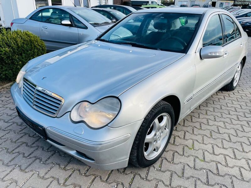 Silber Gebraucht 2001 Mercedes C240 Elegance Limousine | 3.490 € (Fairer Preis) - Bild 1/4