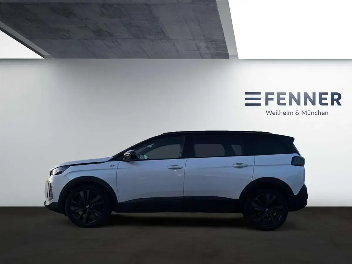 Gebraucht Peugeot 5008 GT 131 PS (96 kW) 2023 Lack weiss perlglänzend/metall SUV