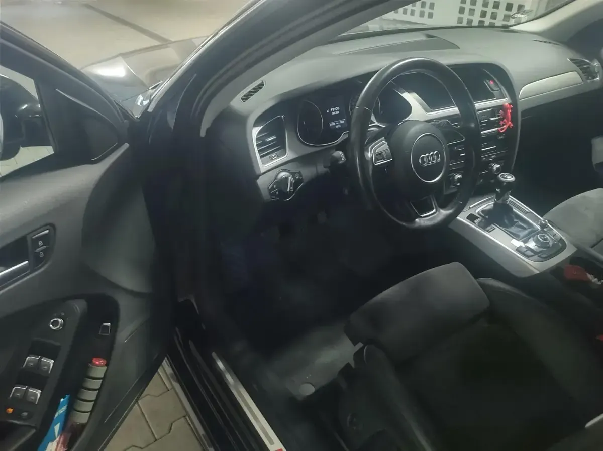 Gebraucht Audi A4 190 PS (139 kW) 2014 Schwarz Kombi