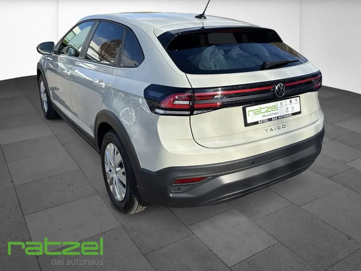 Gebraucht VW Taigo Basis 95 PS (69 kW) 2022 Grau SUV