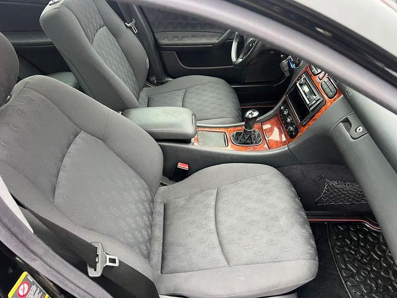 Gebraucht Mercedes C180 Classic 143 PS (105 kW) 2004 Schwarz Kombi