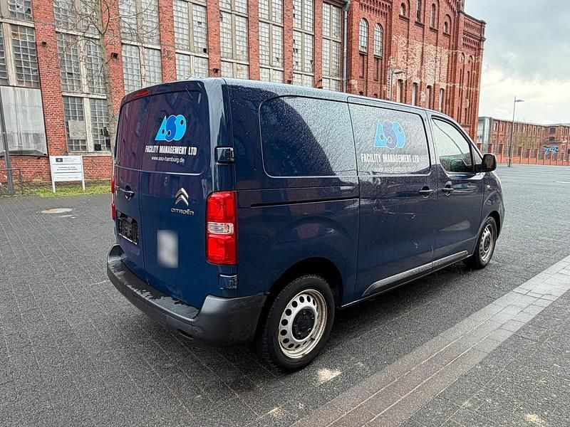 Gebraucht Citroën Jumpy 122 PS (89 kW) 2017 Blau Van / Kleinbus