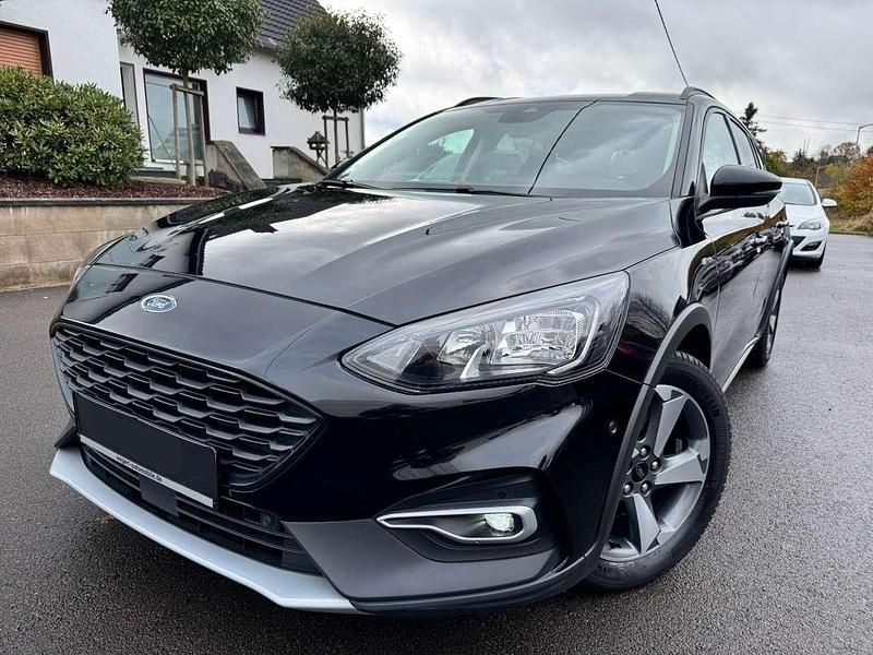 Schwarz Gebraucht 2020 Ford Focus Active Kombi | 13.897 € (Guter Preis) - Bild 1/4