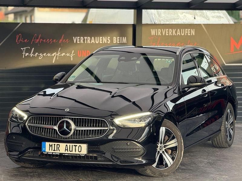 Schwarz Gebraucht 2022 Mercedes C220 Limousine | 33.900 € (Teuer) - Bild 1/4