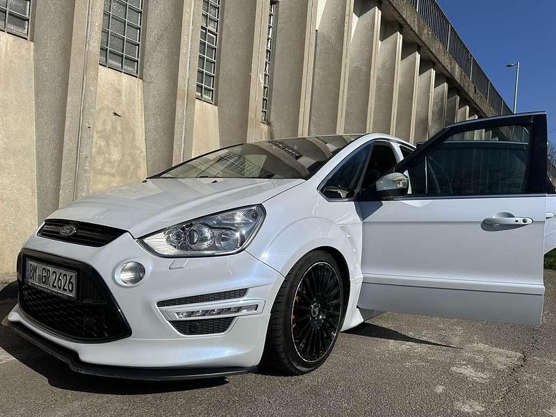 Gebraucht Ford S-MAX Titanium S 163 PS (119 kW) 2014 Weiß Van / Kleinbus