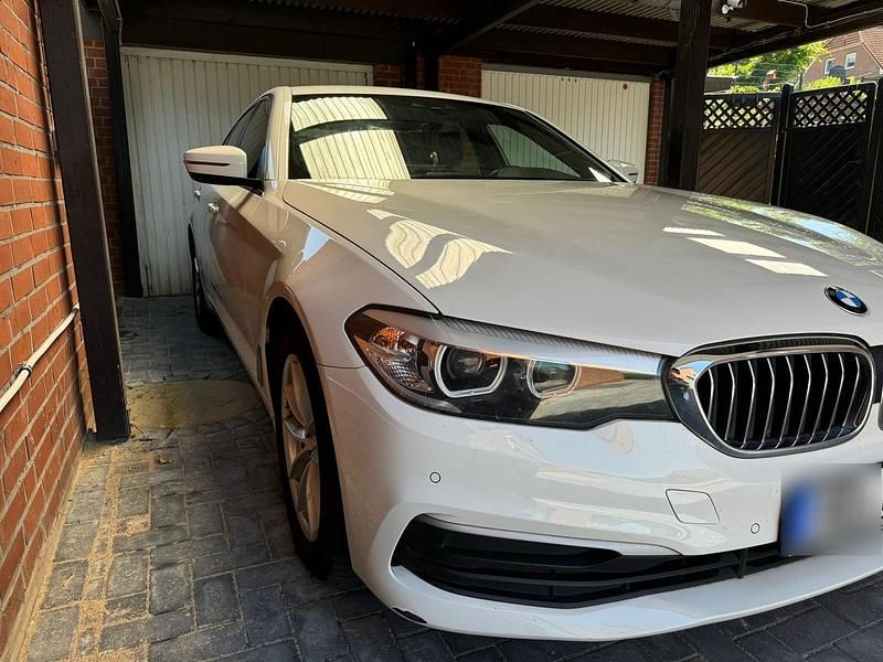 Gebraucht BMW 520 190 PS (139 kW) 2017 Weiß Limousine