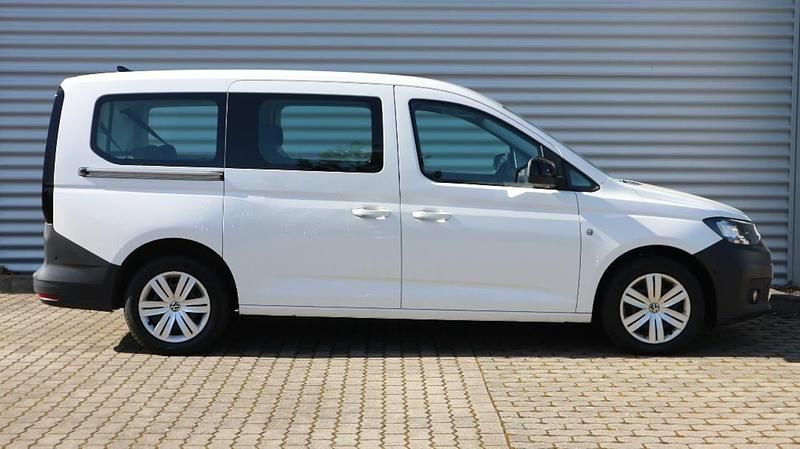 Second-hand VW Caddy Maxi Basis 102 CP (75 kW) 2022 Monovolum