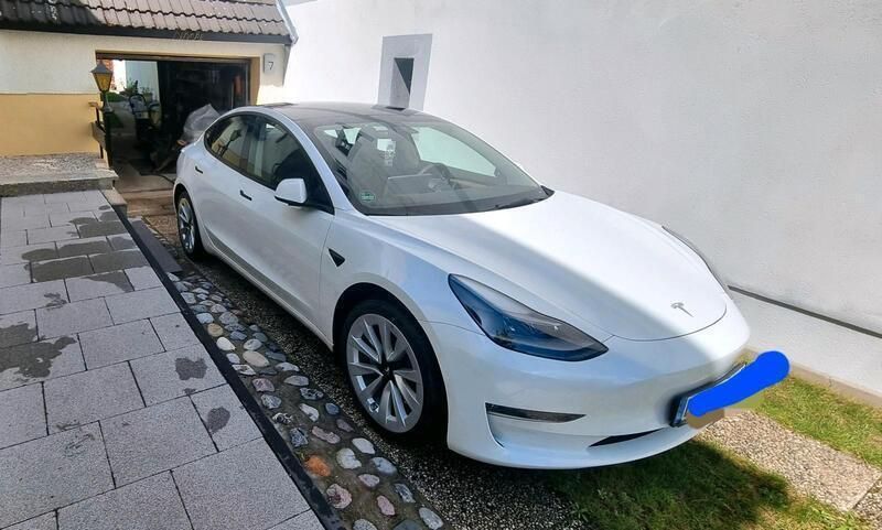 Gebraucht 2021 Tesla Model 3 Long Range Limousine | 36.000 € (Teuer) - Bild 1/3