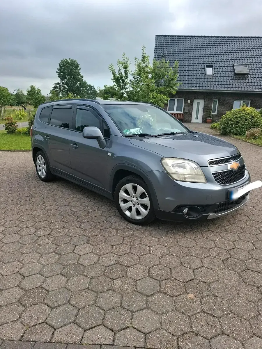 Gebraucht Chevrolet Orlando 163 PS (119 kW) 2012 Van / Kleinbus