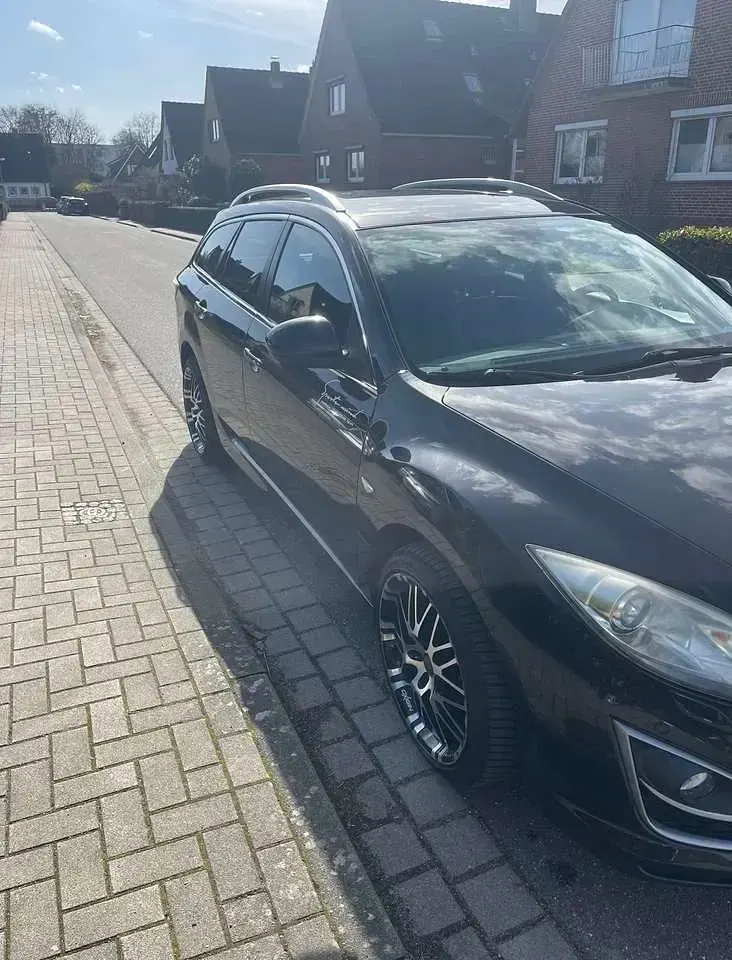 Gebraucht Mazda 6 Inclusive 143 PS (105 kW) 2011 Schwarz Kombi