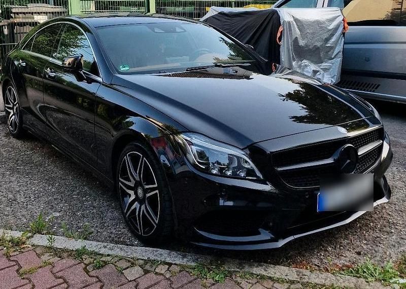 Schwarz Gebraucht 2017 Mercedes CLS350 Limousine | 23.500 € (Etwas zu teuer) - Bild 1/4