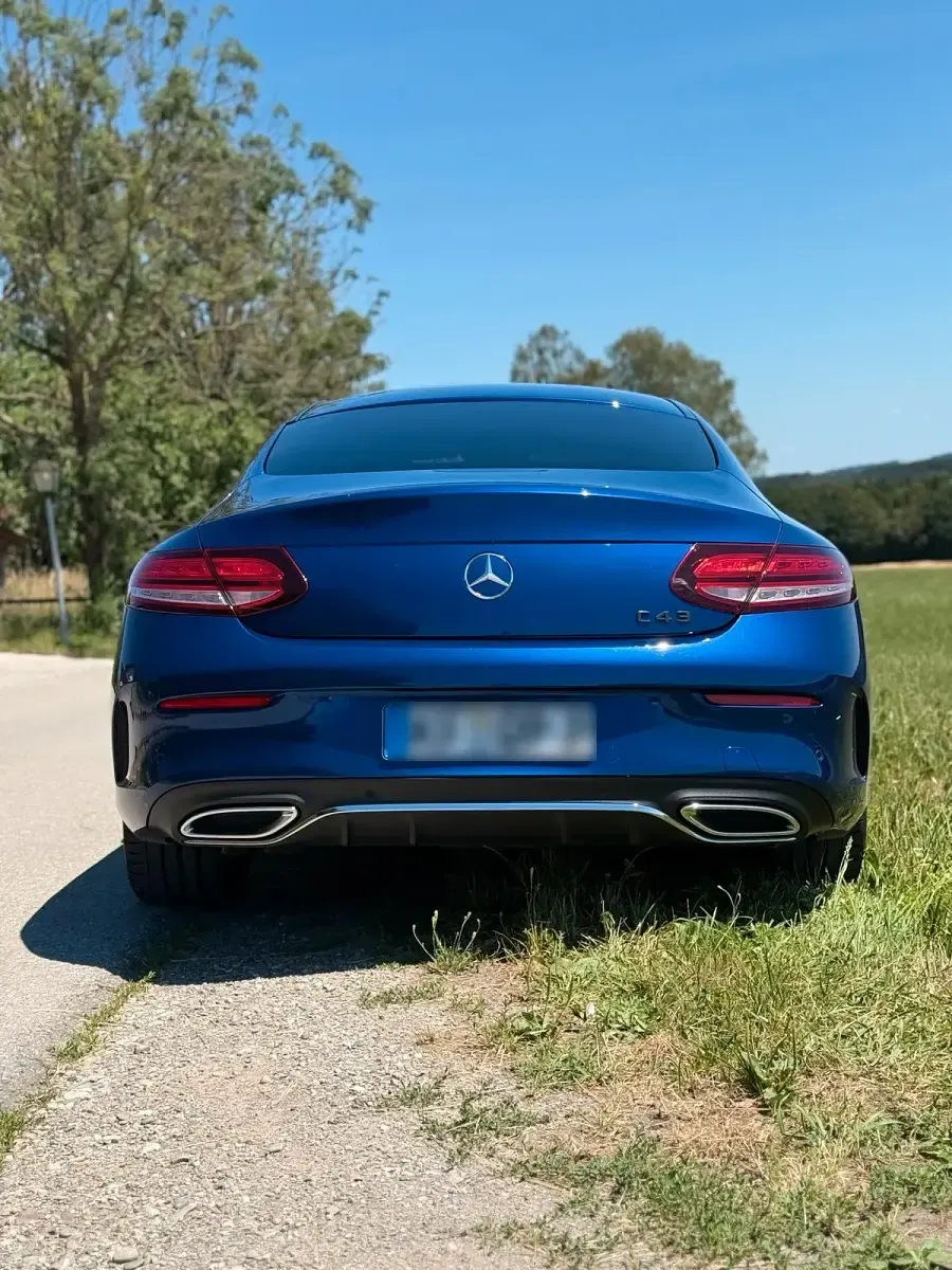 Gebraucht Mercedes C300 AMG line 245 PS (180 kW) 2019 Blau Coupé